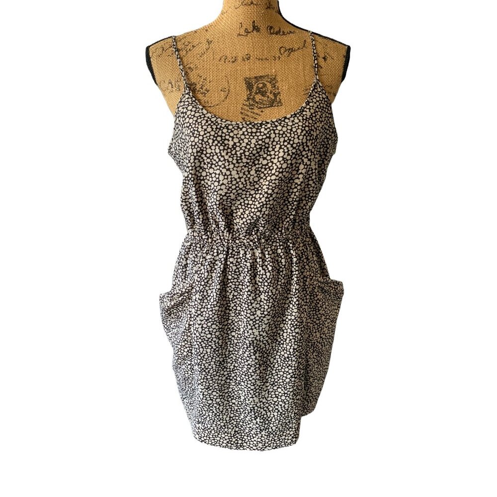 🌸3/$15🌸Tan and Black Pebble Sleeveless Dress with Large Pockets sx M
